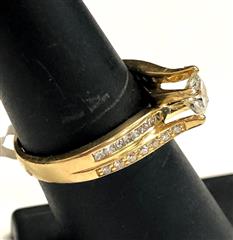 1.20ctw diamond engagement ring in 14 Karat Yellow Gold